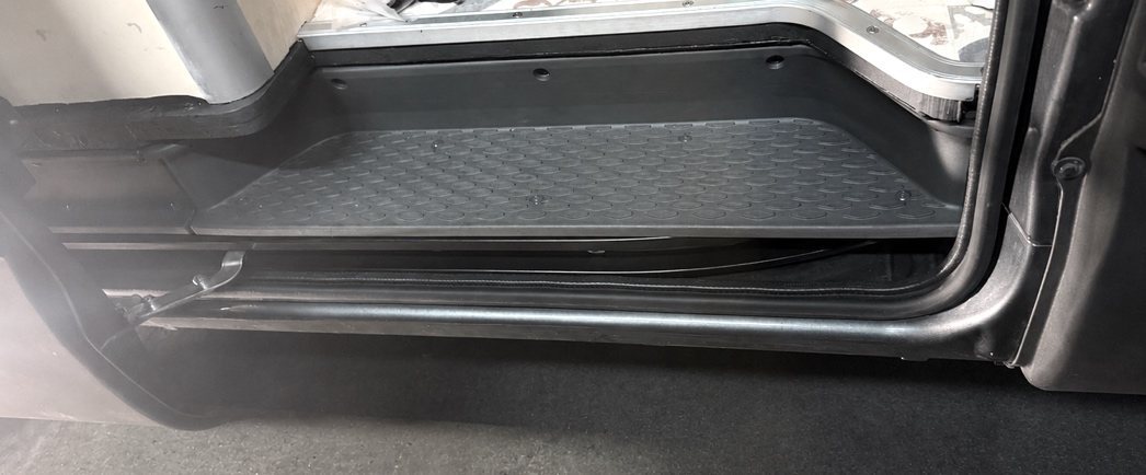 Sliding door entry