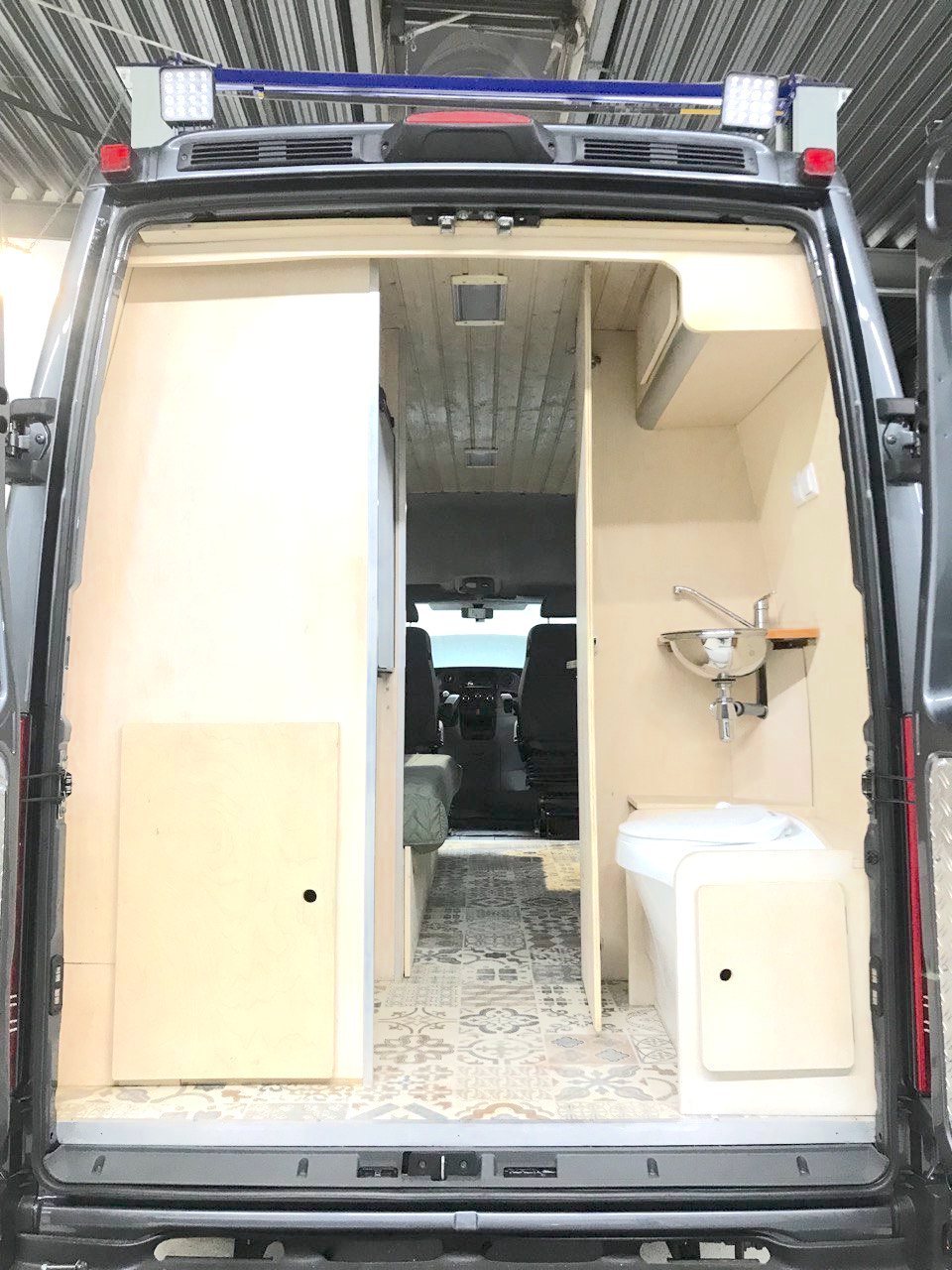 Wohnmobil Heck Bad